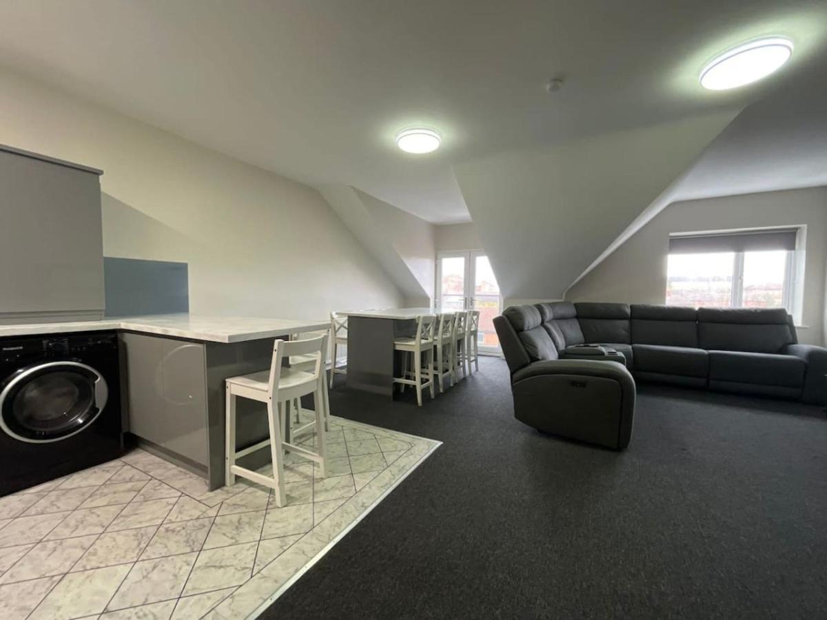 Ryan I Air I Bnb - 102 Mill Street - Free Parking 利物浦 外观 照片